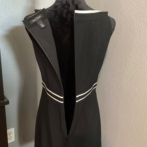 White House Black Market Dress Size 6 Black Sleeveless Belted Fit & Flare Chic - Picture 9 of 9